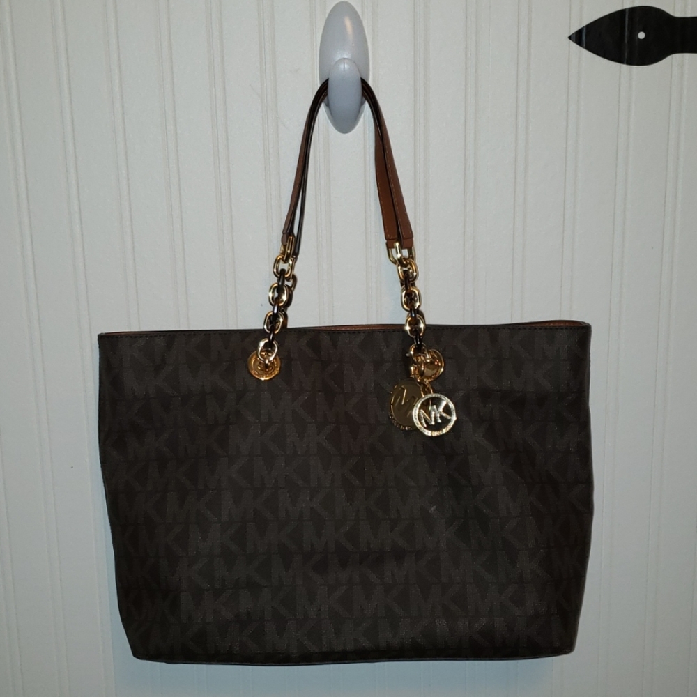 Michael Kors woman's purse